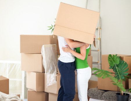Careful loading for furniture transport